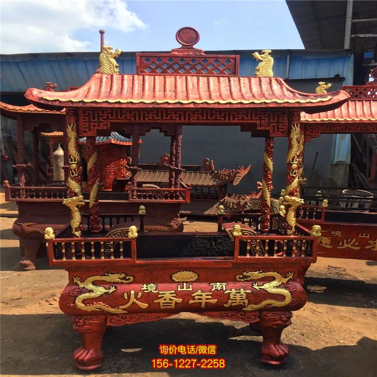 景區佛教寺院擺放進香燒紙香爐 景區佛教寺院擺放進香燒紙香爐