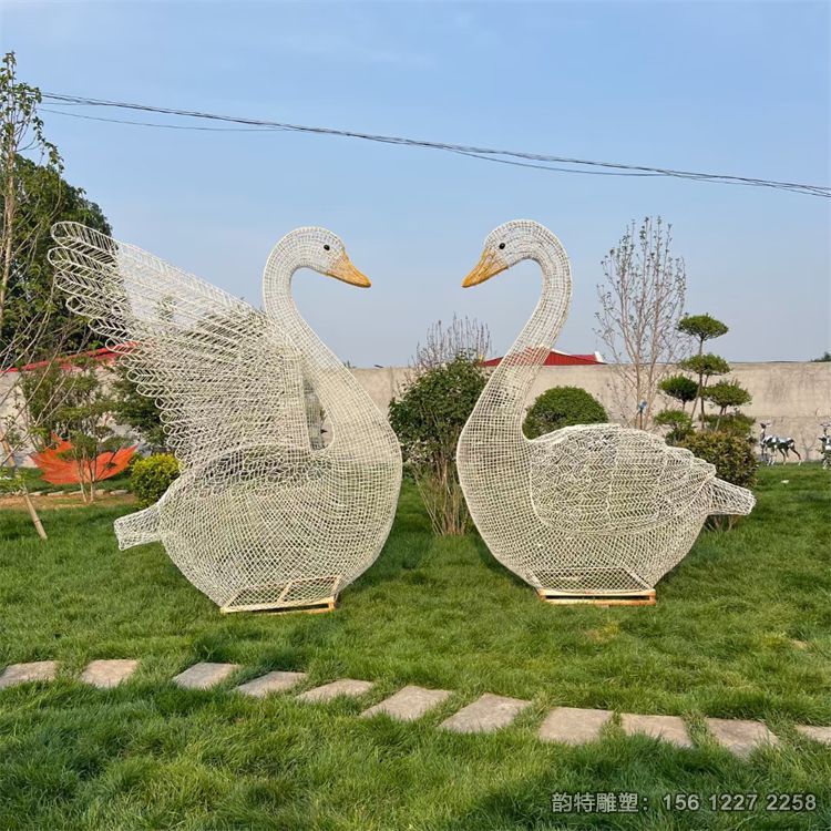 不銹鋼抽象天鵝雕塑,不銹鋼鏤空發(fā)光天鵝雕塑 不銹鋼抽象天鵝雕塑,不銹鋼鏤空發(fā)光天鵝雕塑