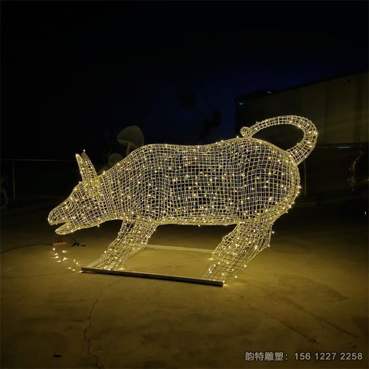 發(fā)光鏤空牛雕塑 不銹鋼絲編織動(dòng)物雕塑 發(fā)光鏤空牛雕塑 不銹鋼絲編織動(dòng)物雕塑